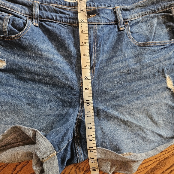 NWOT Old Navt boyfriend shorts Size 18. - Picture 6 of 6